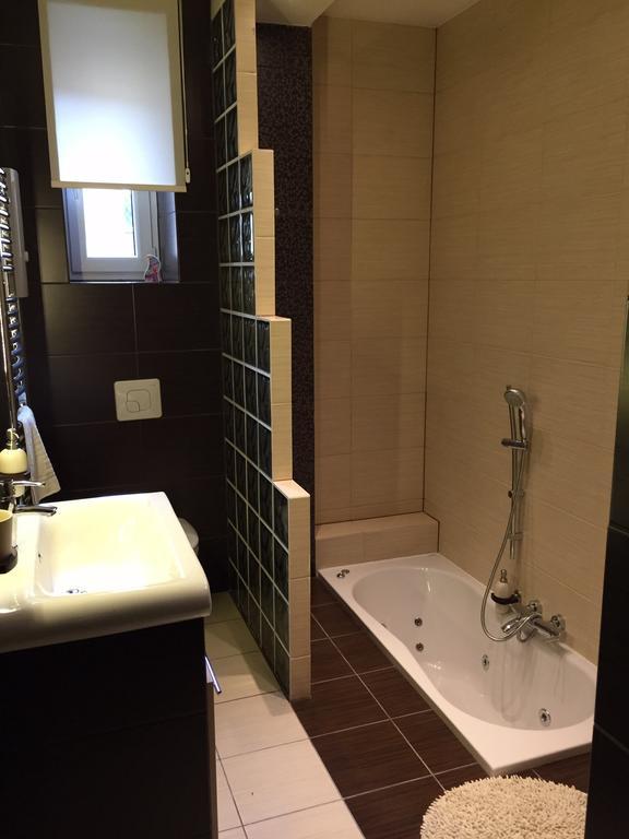 Apartamenty Bednarska 2A Gliwice Bagian luar foto