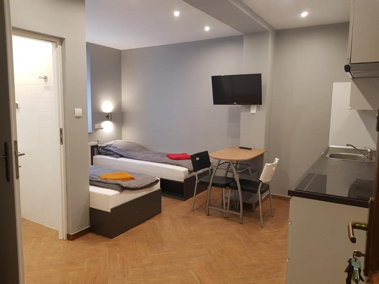 Apartamenty Bednarska 2A Gliwice Bagian luar foto