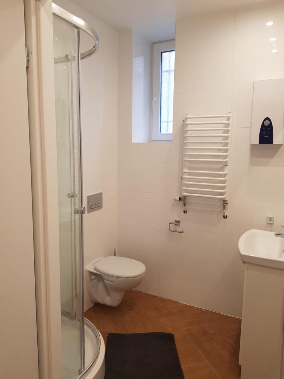 Apartamenty Bednarska 2A Gliwice Bagian luar foto